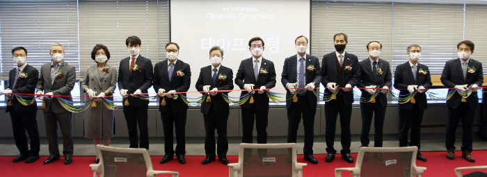바이오 특화 공유시설 전문기업 ‘(주)르호봇’, 송도바이오융복합센터 IBS타워... - 뉴스 썸네일 이미지