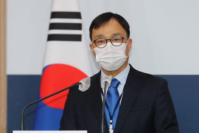 외교부, <b>러시아</b>의 우크라이나 <b>화학무기 사용 의혹</b>에 “용납될 수 없어”
