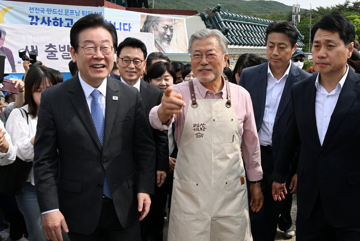 이재명, ‘尹 취임 1년’ 문재인·홍준표 잇달아 만나 - 대한경제
