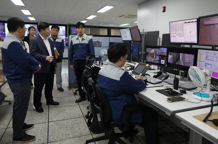 IPA, 추석 연휴 대비 CEO 주관 인천신항 안전점검 실시 - 대한경제