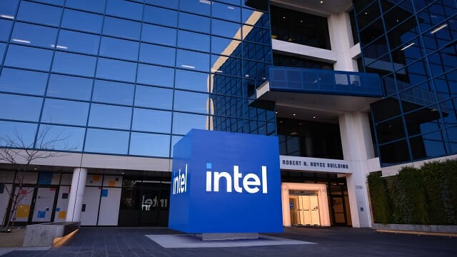 [포스트 HBM] ③"추론 시대가 CPU를 깨웠다"...CPU 강자 인텔 vs GPU 강자... - 뉴스 썸네일 이미지