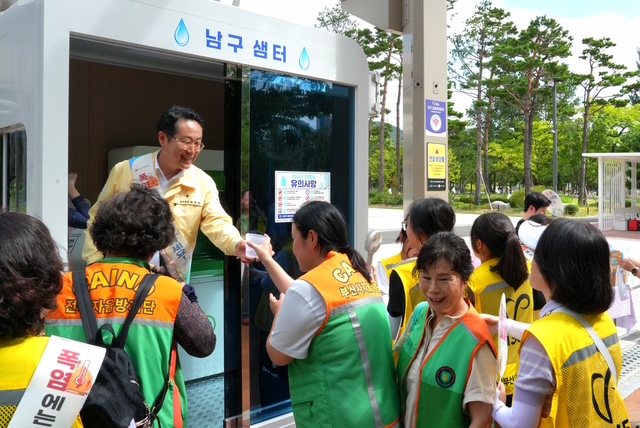 [부산 브리핑 모음(7월22일)] 박재범 부산 남구청장, 평화공원 폭염 대응... - 뉴스 썸네일 이미지